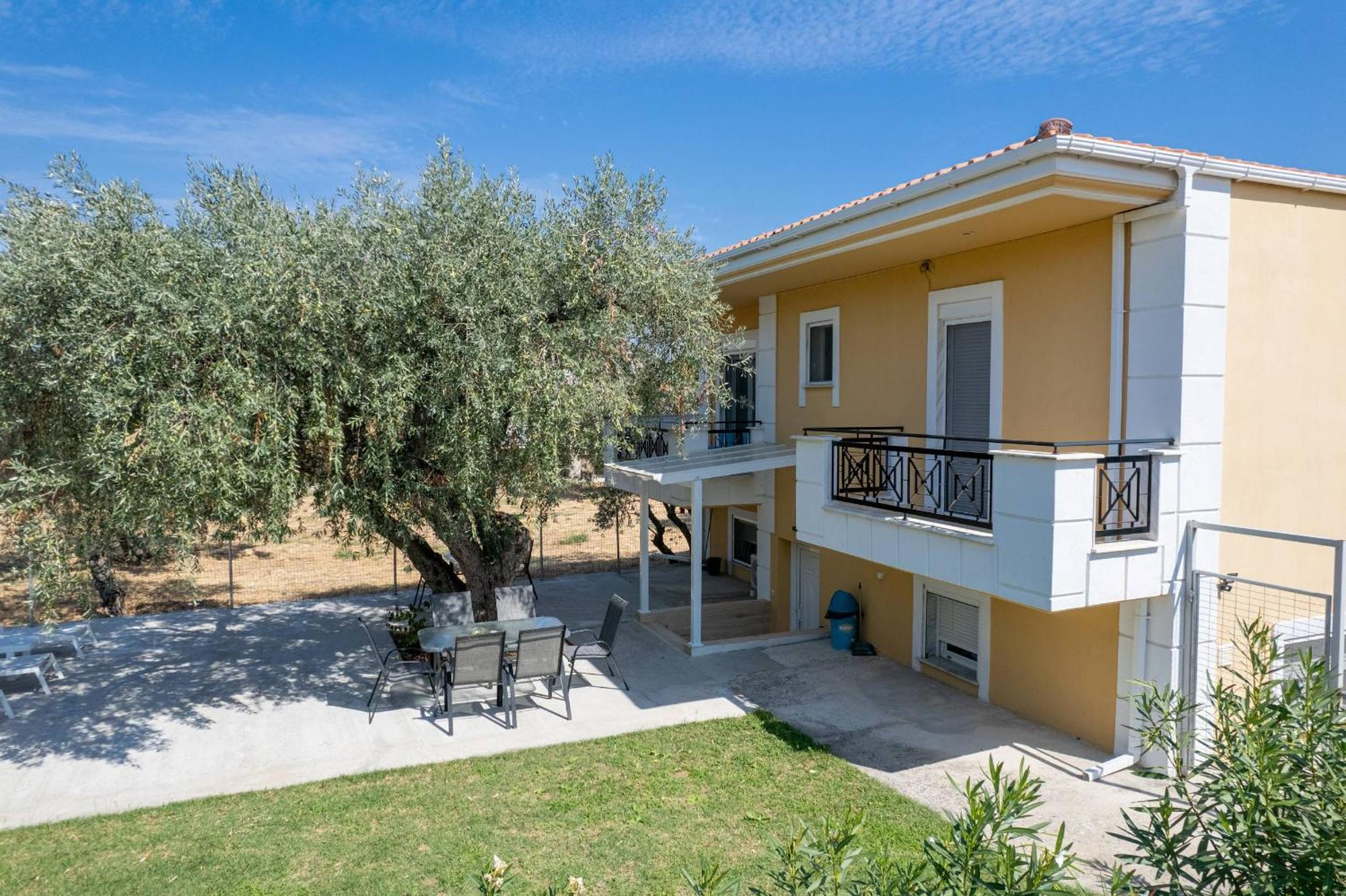 Louloudis Apartments Complex Limenas  Exterior photo