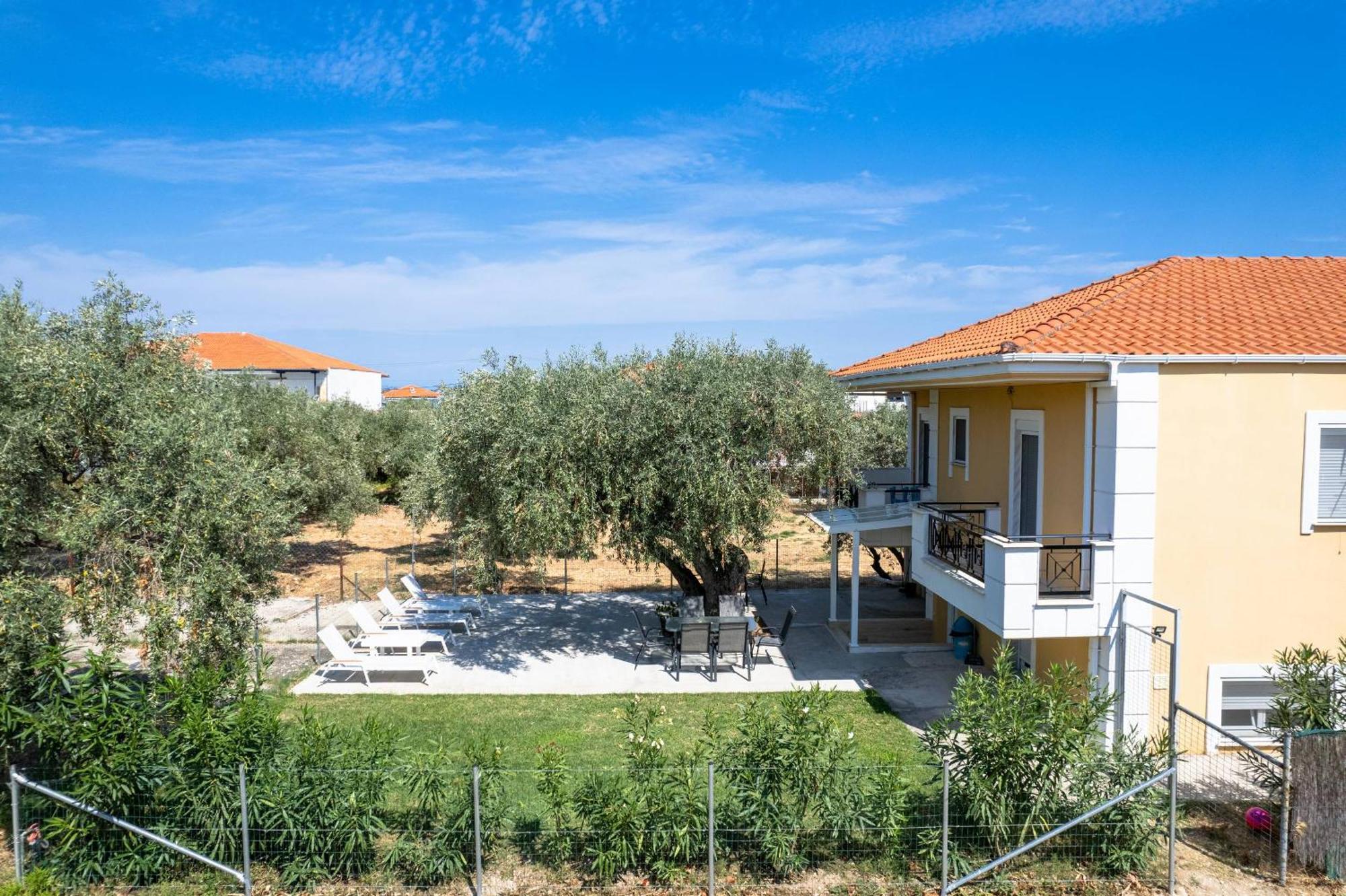 Louloudis Apartments Complex Limenas  Exterior photo